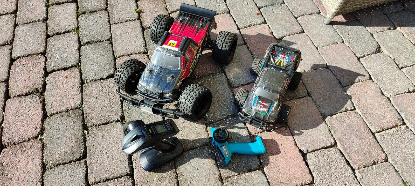 2 monstertrucks RC Carson, Ophalen of Verzenden