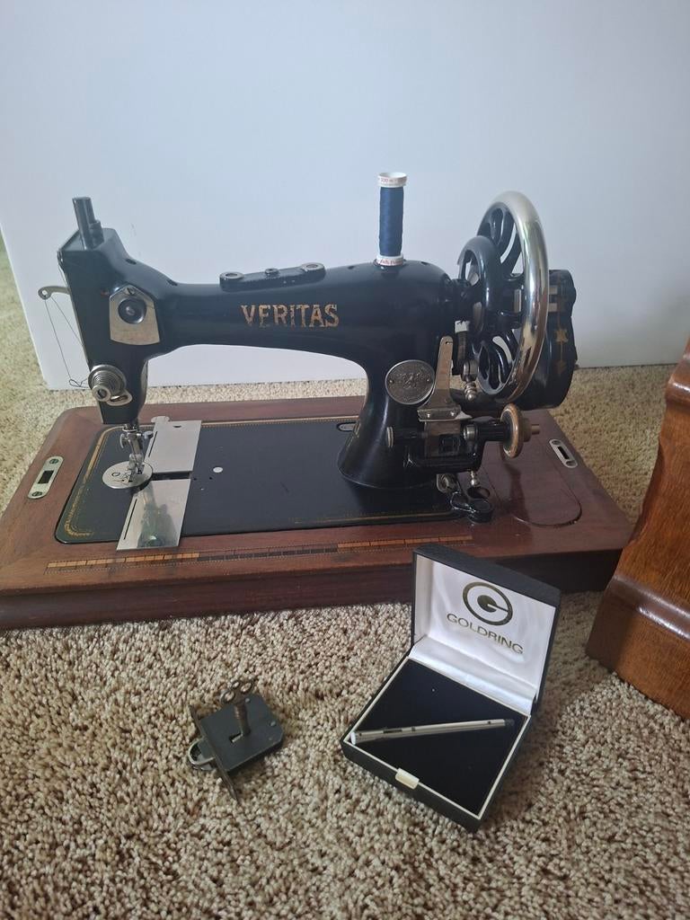 Vintage Veritas Naaimachine met Houten Koffer, Ophalen of Verzenden