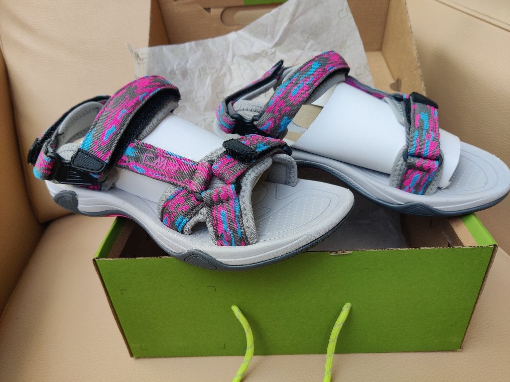 CMP sandalen maat 36, Kinderen en Baby's, Kinderkleding | Schoenen en Sokken, Meisje, Overige typen, Nieuw, Ophalen of Verzenden