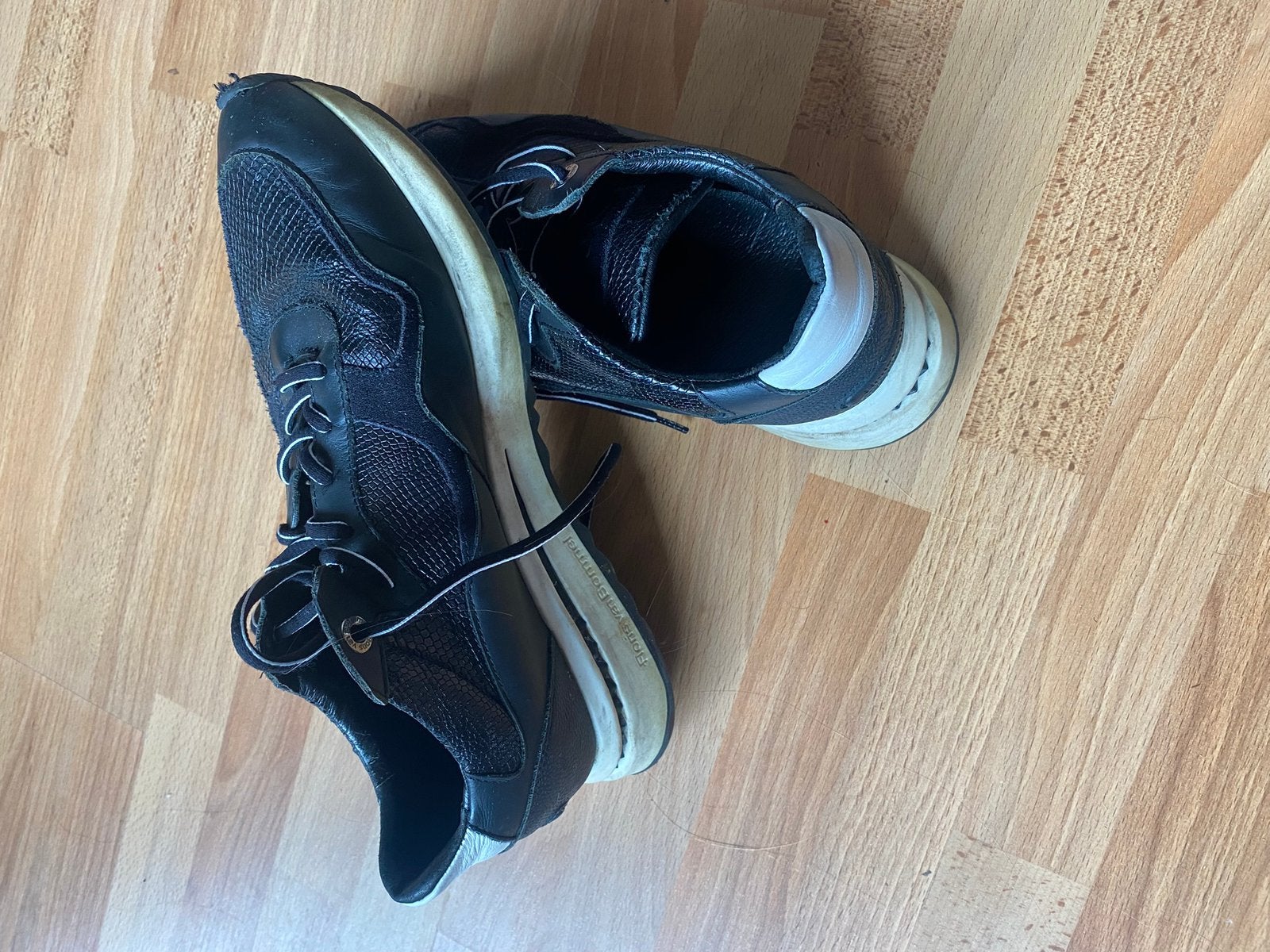 Van Bommel sneakers, Kleding | Dames, Schoenen, Overige kleuren, Ophalen of Verzenden, Sneakers of Gympen, Zo goed als nieuw