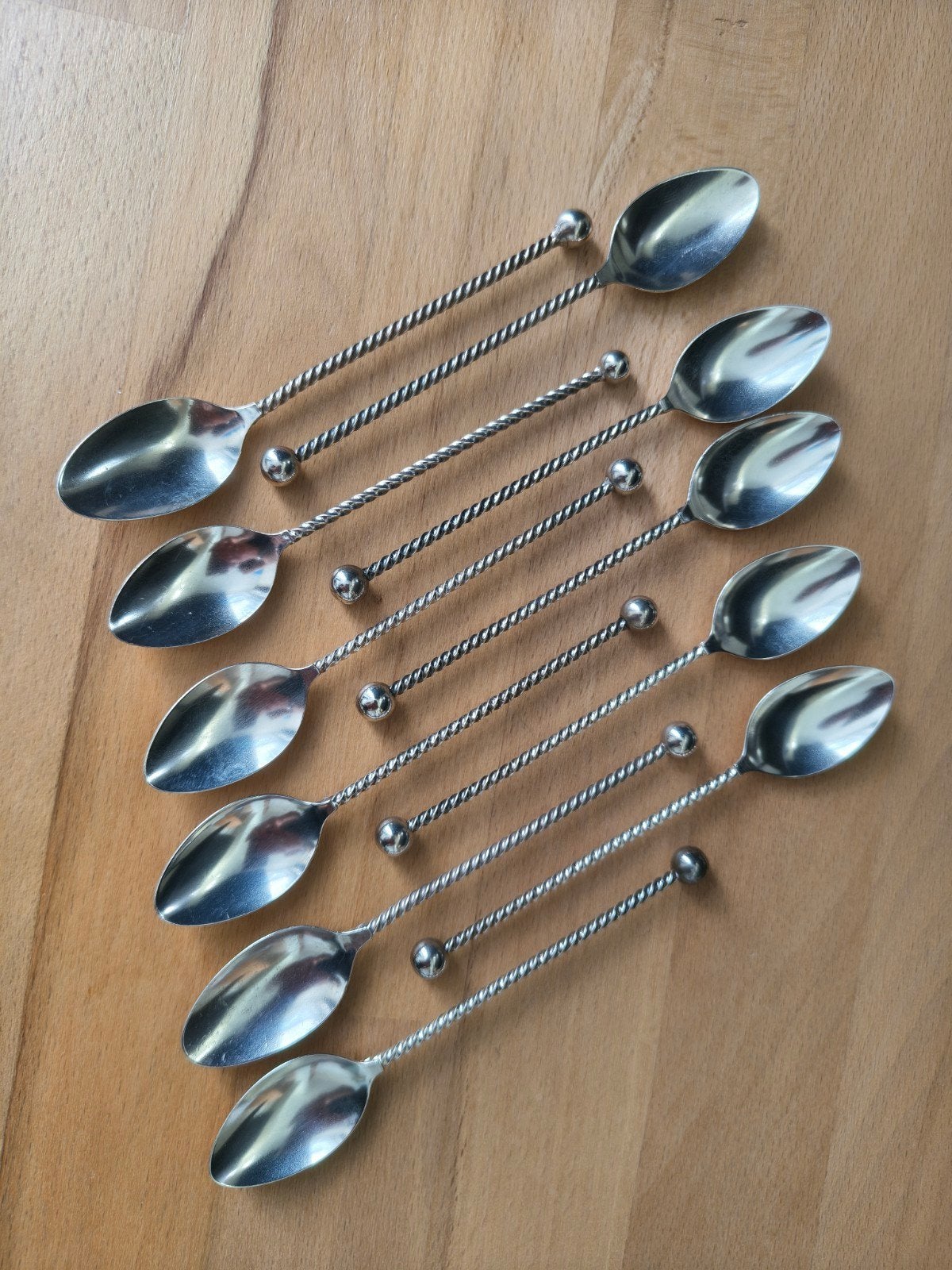 11 zilveren Douwe Egberts lepeltjes, Verzenden