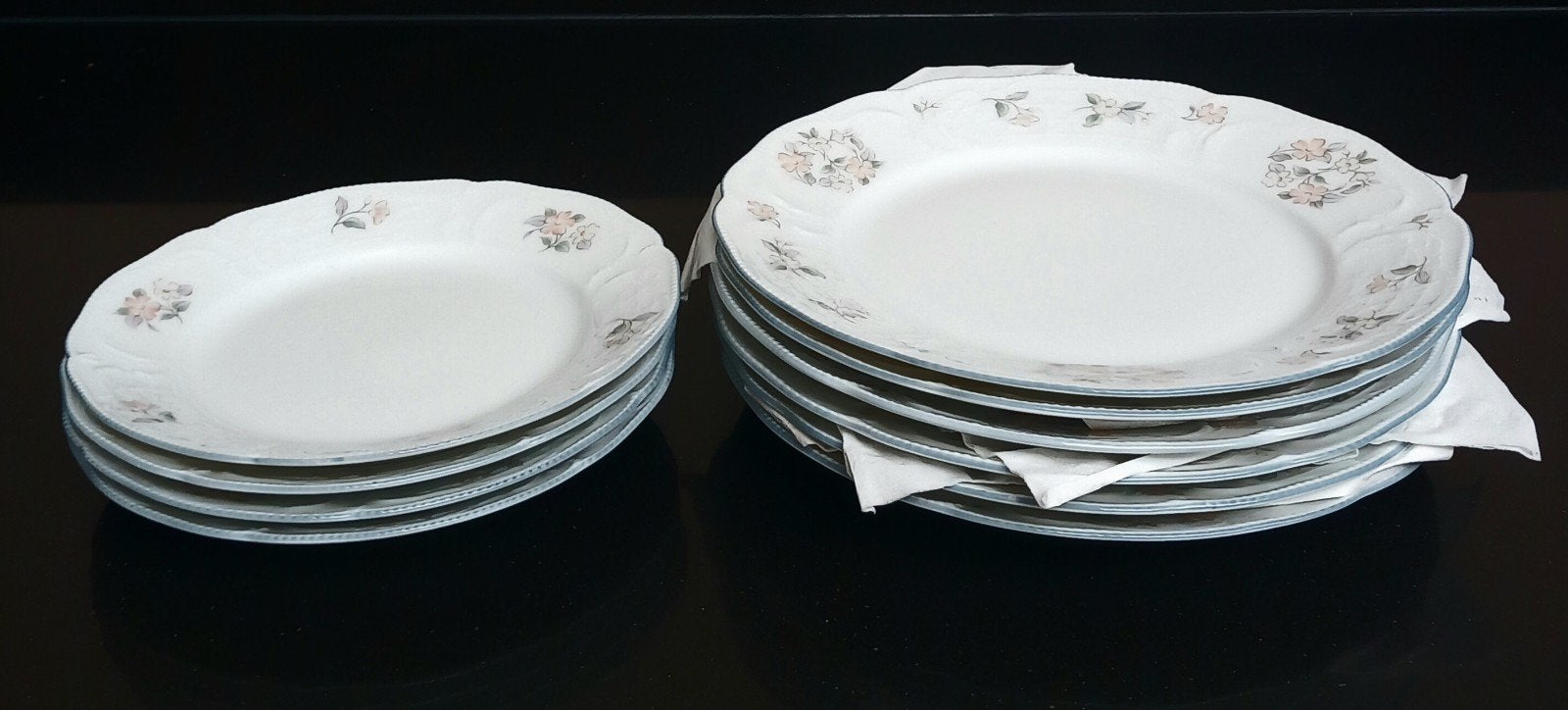 Rosenthal classic rose ontbijtborden, Huis en Inrichting, Ophalen of Verzenden, Zo goed als nieuw, Bord(en), Overige stijlen