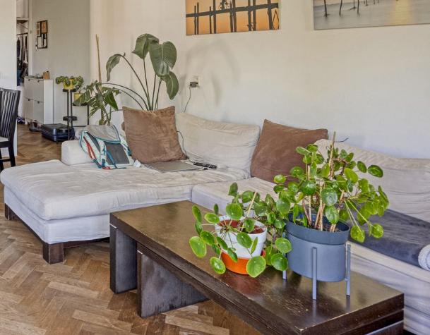 Bijzettafel - gratis op te halen op 22/5, Huis en Inrichting, Kasten | Kledingkasten, Ophalen, Gebruikt, 50 tot 100 cm, Minder dan 100 cm