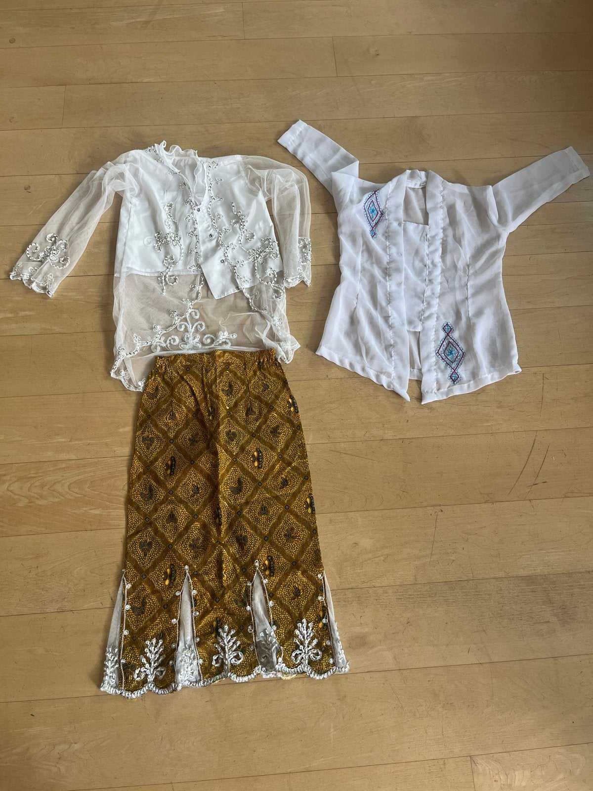 Traditionele Indonesische Kebaya en Rok Set - kind, Ophalen, Gebruikt, Meisje