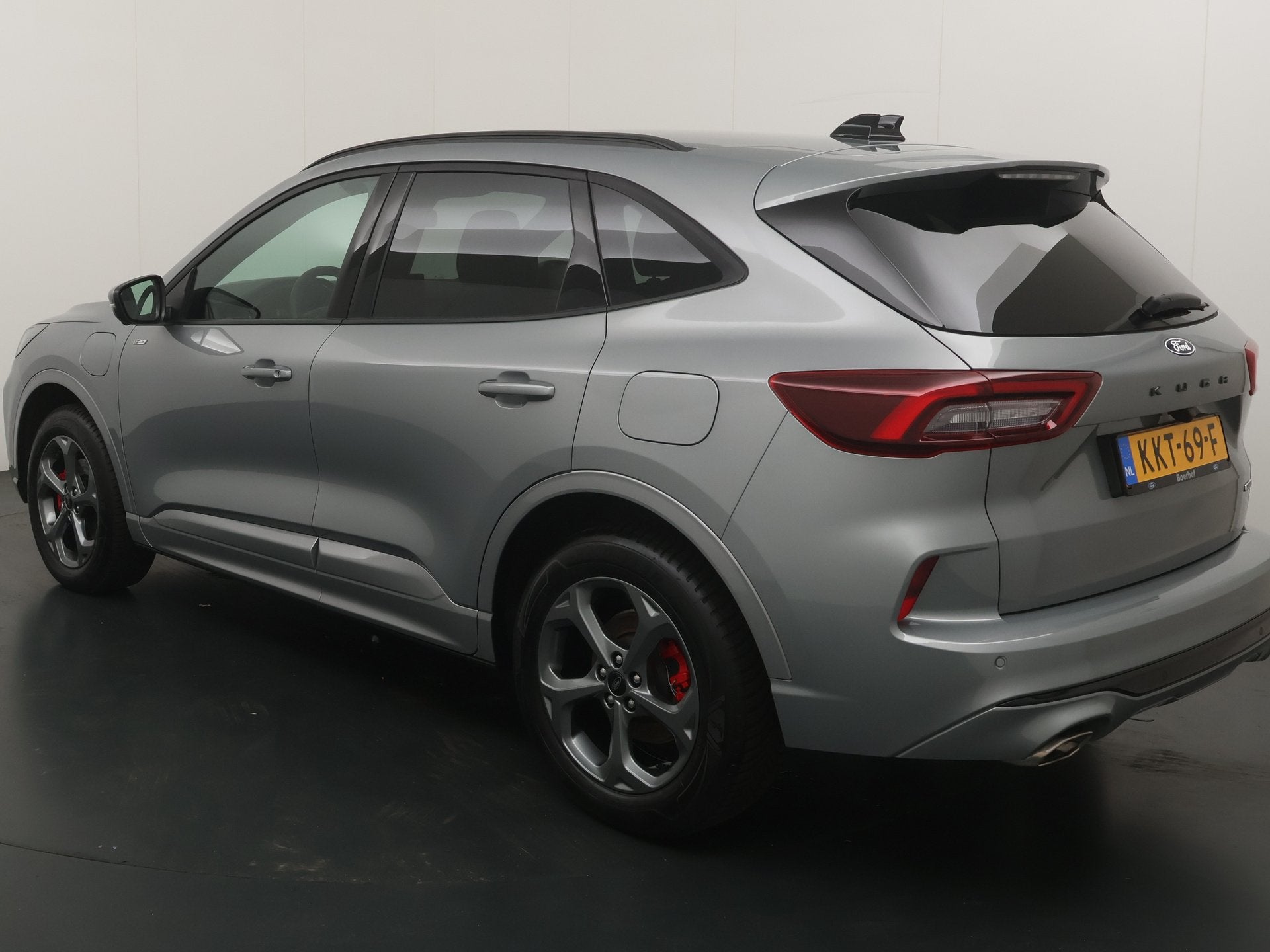 Ford Kuga 2.5 PHEV 243 pk ST-Line X | Trekhaak I AGR stoelen, Dealer onderhouden, 14 kWh, Gebruikt, Zwart