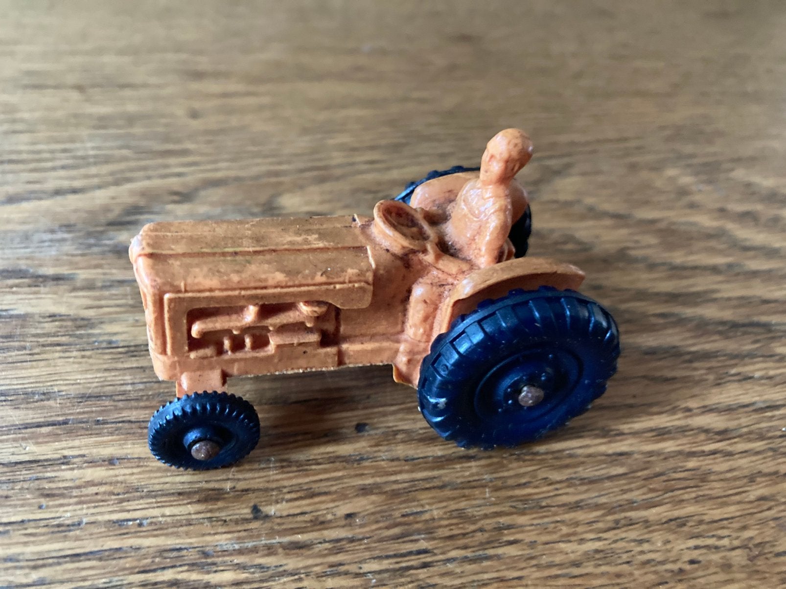 Vinyl toy tractor, Ophalen of Verzenden