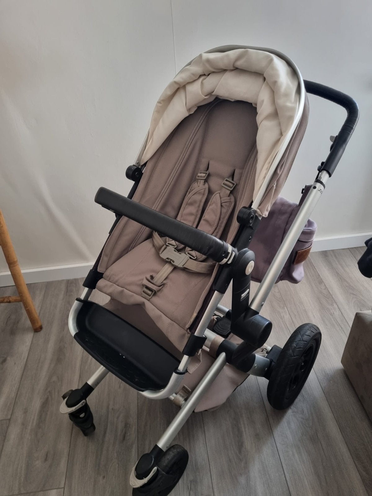 Joolz Day 3 kinderwagen taupe met extra's, Gebruikt, Combiwagen, Met reiswieg, Ophalen