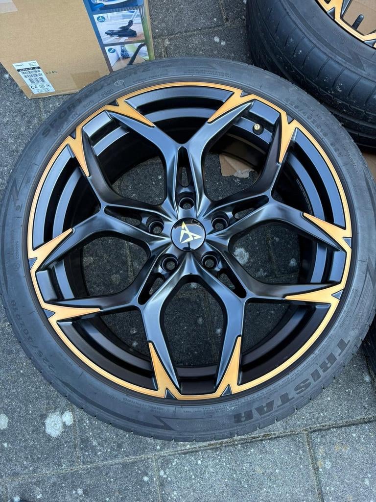 Nette set Cupra velgen met goede banden, Auto-onderdelen, Banden en Velgen, Banden en Velgen, Zomerbanden, 20 inch, 235 mm, Personenwagen