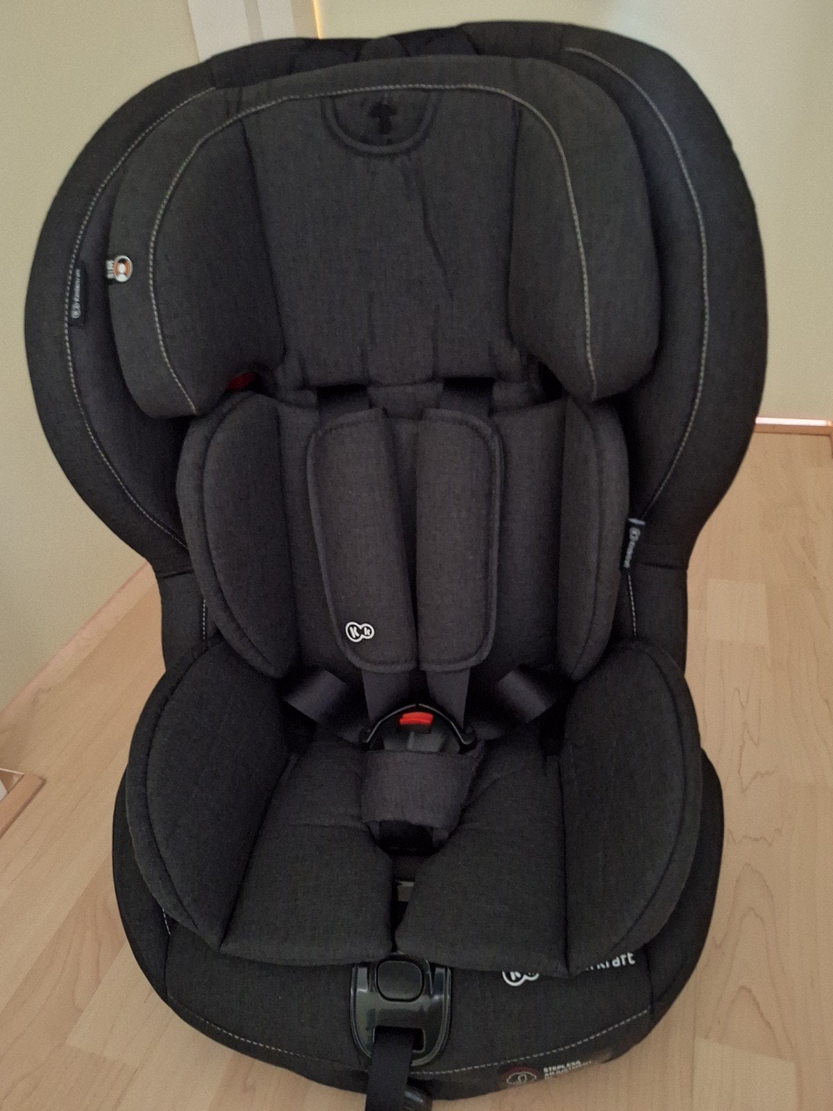 autostoel kinderkraft. 9 mnd - 12 jaar. Isofix . Nieuwstaat., Autogordel, 15 t/m 36 kg, Zo goed als nieuw, Ophalen