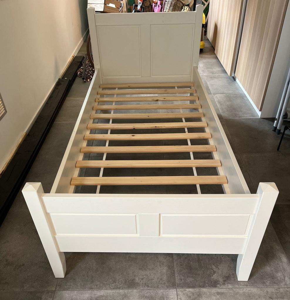 Eenpersoonsbed 90x200 cm, Huis en Inrichting, Slaapkamer | Bedden, Ophalen, Gebruikt, 90 cm, Eenpersoons