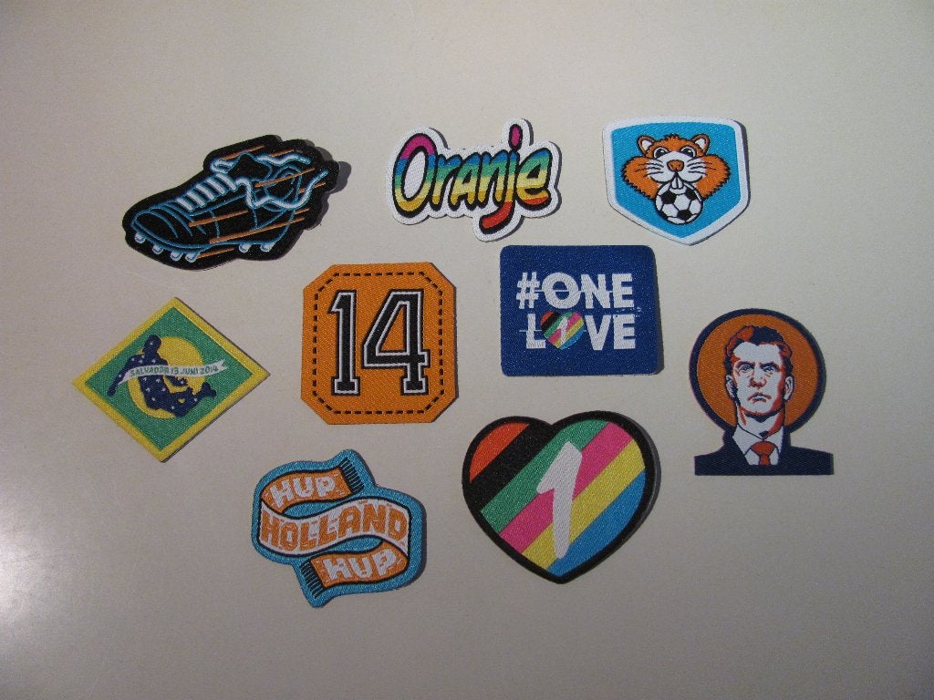 AH : 9 oranje voetbal patches EK & WK / Albert Heijn, Verzamelen, Albert Heijn, Ophalen of Verzenden