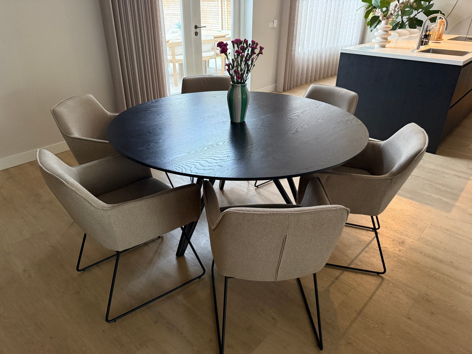 Ronde eiken eettafel van Table du Sud, Ophalen, 100 tot 150 cm, Zo goed als nieuw, Vijf personen of meer