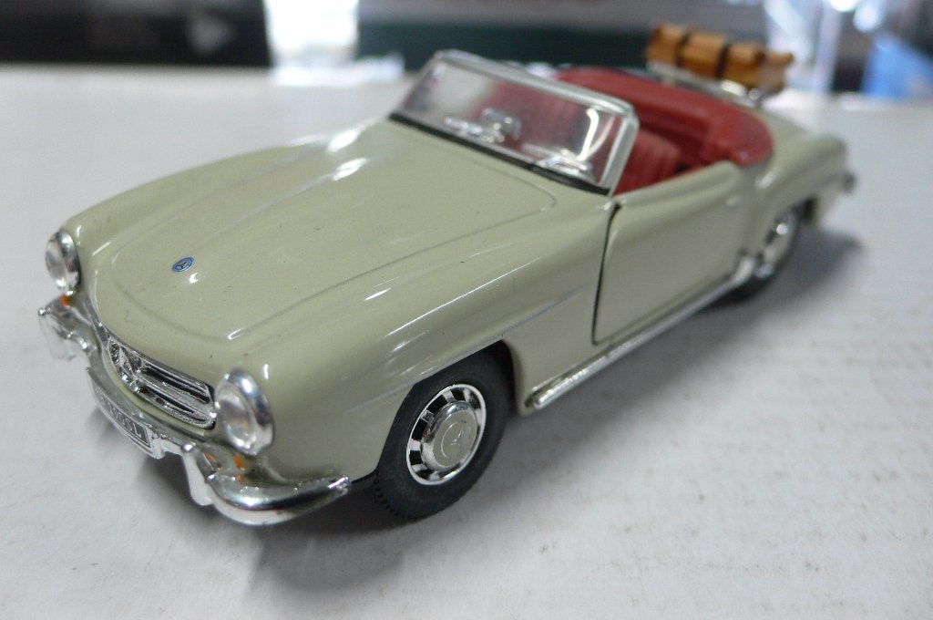 mercedes 190sl met koffer - cararama  1/43, Verzenden, Nieuw, Auto, Overige merken