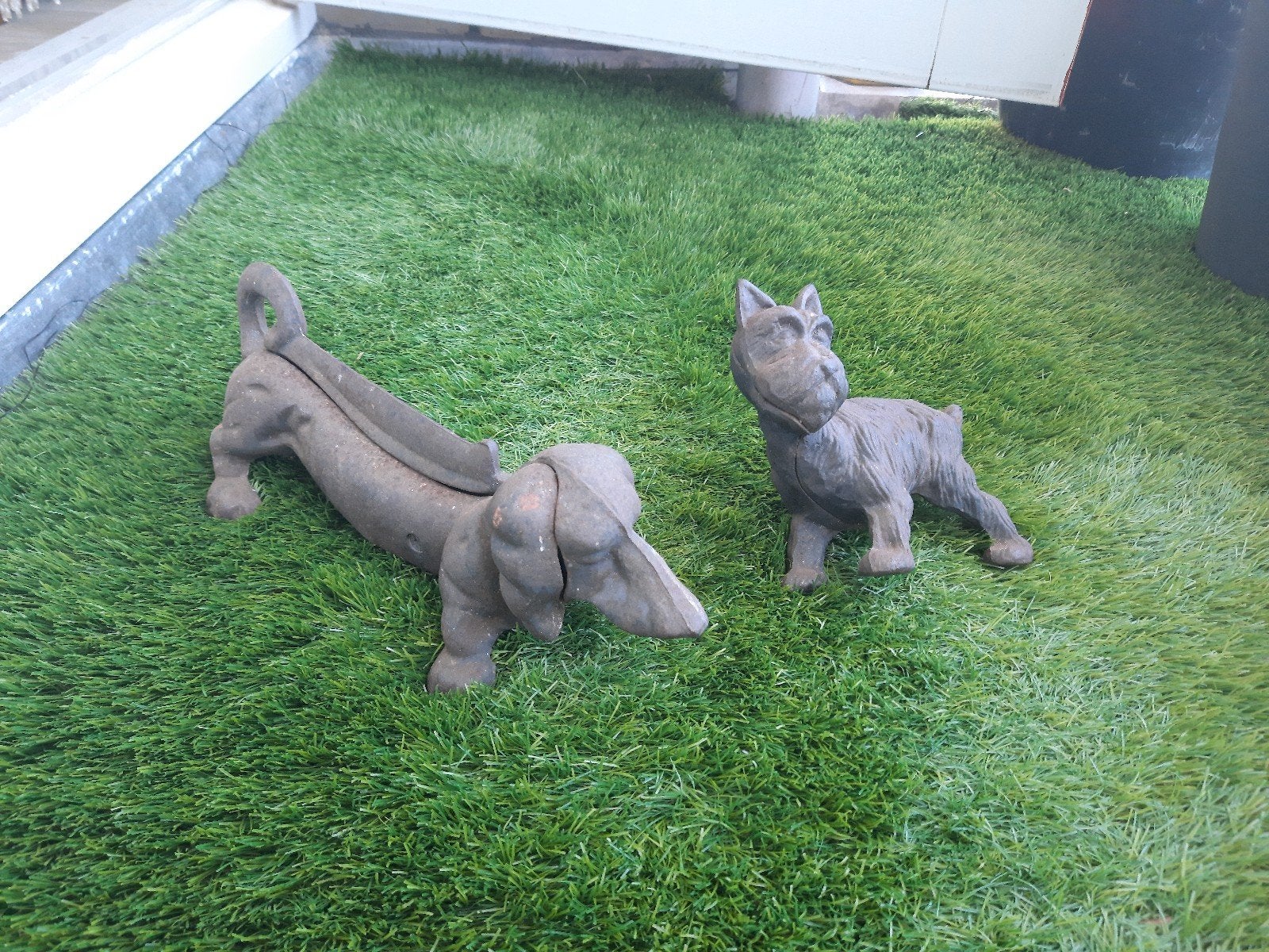 2 Gietijzeren Hondjes,Fox en Teckel, Ophalen, Dier