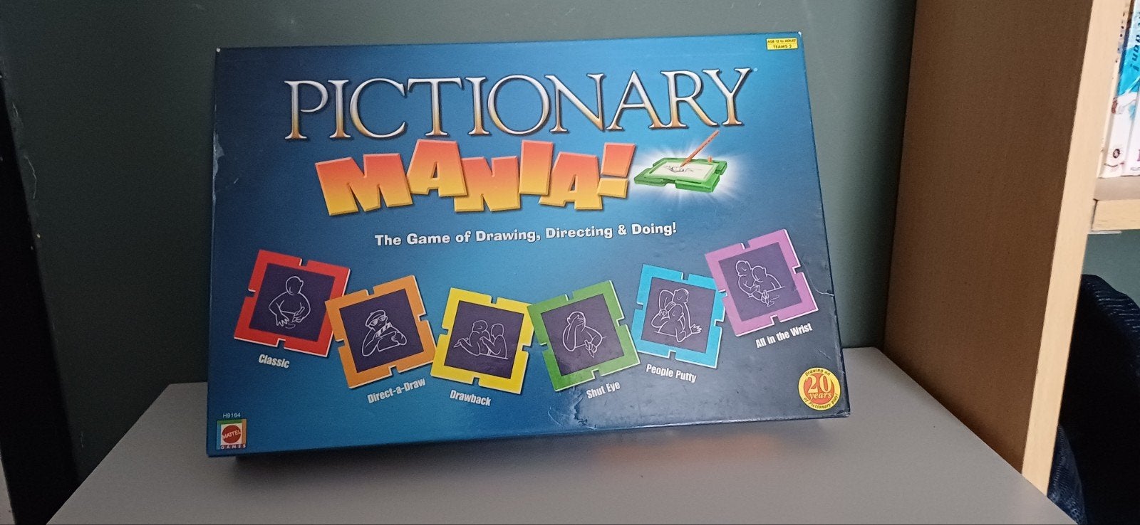Pictionary Mania ! Teken-, Raad- en Doe-spel voor het hele g, Mattel Games, Een of twee spelers, Ophalen of Verzenden, Zo goed als nieuw