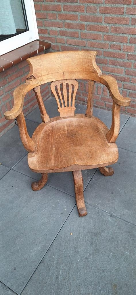 Antieke eikenhouten Captain Chair,, Ophalen