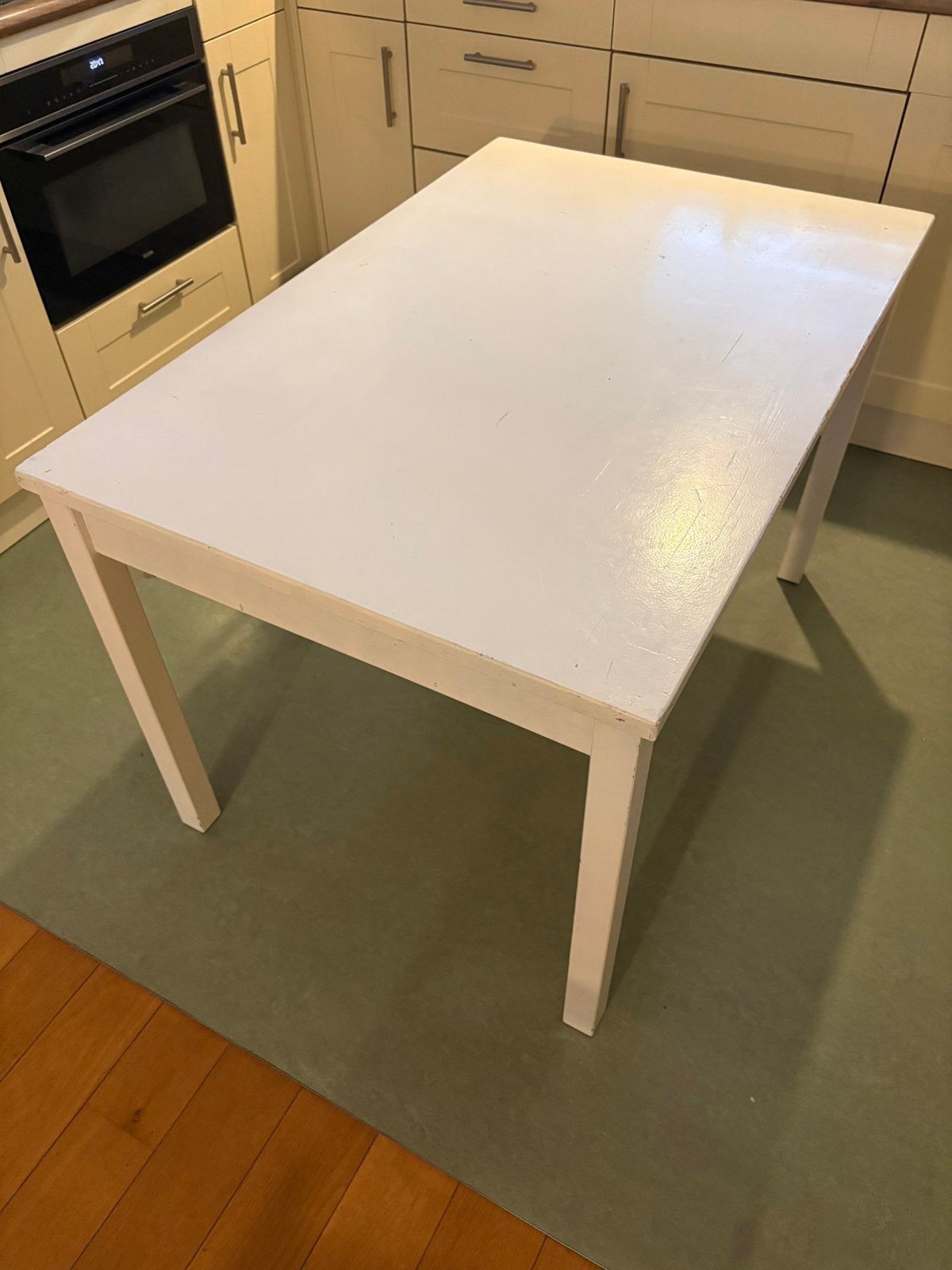 Massief houten (ik vermoed grenen) eettafel, Ophalen, Gebruikt, 100 tot 150 cm, 50 tot 100 cm