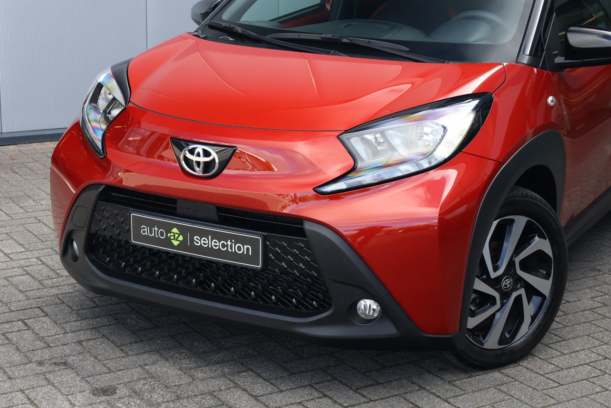 Toyota Aygo X 1.0 VVT-i MT Play / Camera / Carplay / DAB / A, Stof, Gebruikt, 4 stoelen, 3 cilinders