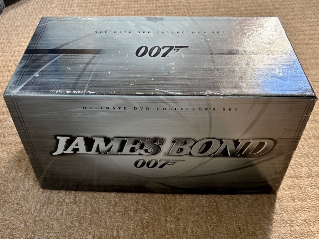 James Bond dvd collectie van Dr.No t/m Quantum of Solace, Vanaf 12 jaar, Ophalen, Zo goed als nieuw