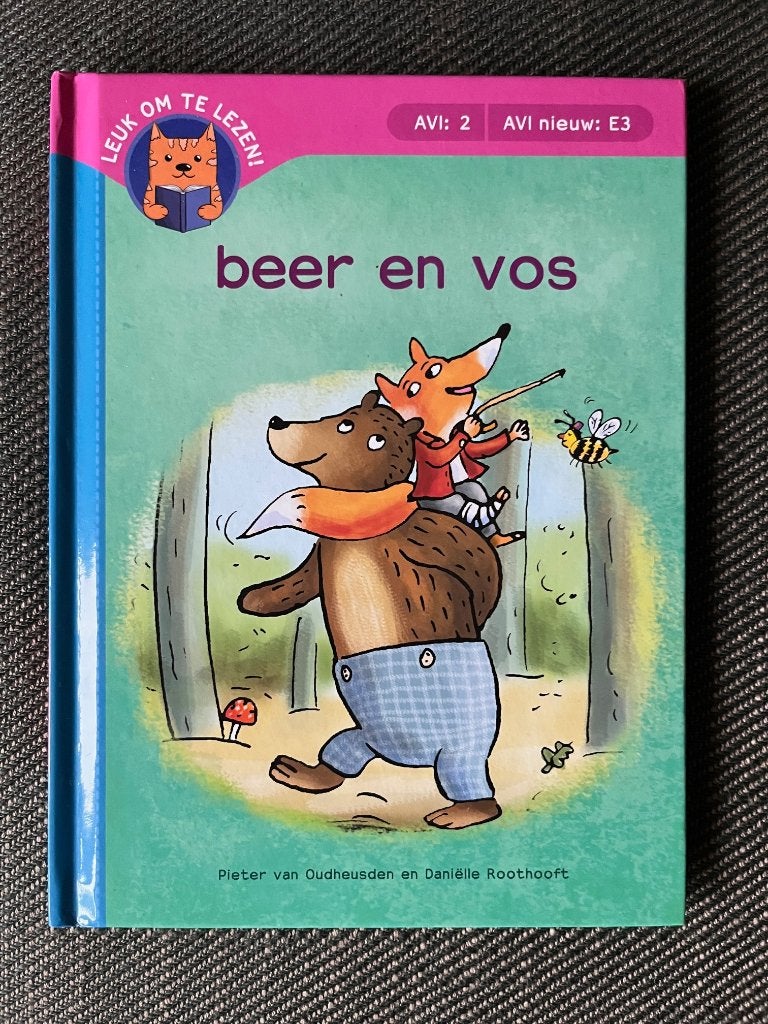 Pieter van Oudheusden - Beer en vos. (Hardcover) AVI E3, Fictie algemeen, Pieter van Oudheusden, Ophalen of Verzenden, Zo goed als nieuw