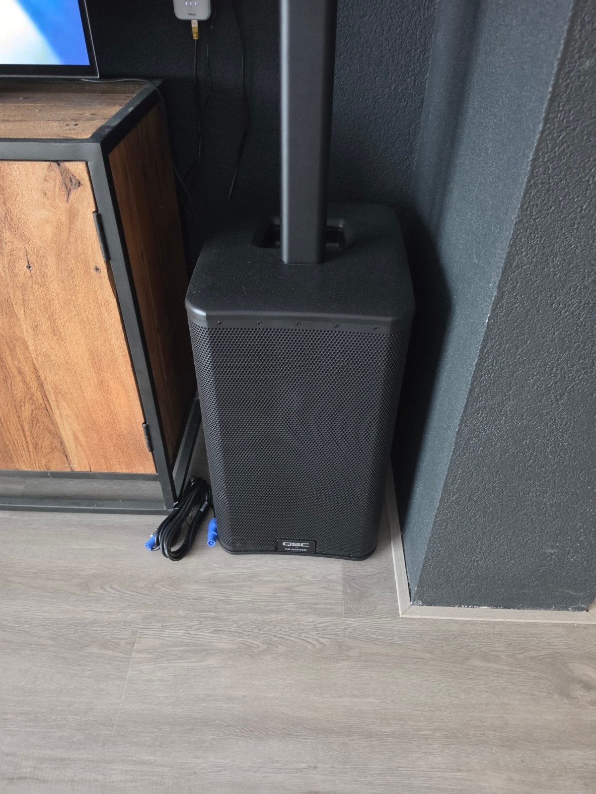 QSC KC 12 BK Stereo Bundel - Actief 3-weg kolomluidspreker, Audio, Tv en Foto, Luidsprekers, Speakerset, Ophalen of Verzenden