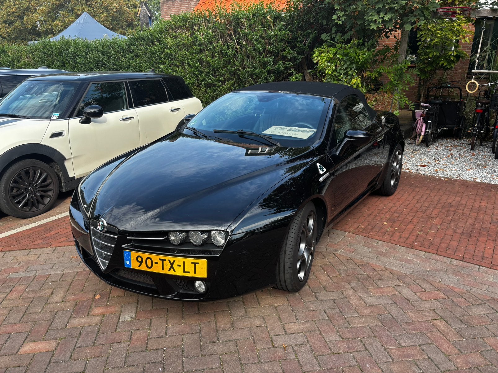 Alfa Romeo Spider 2.2 JTS | 185 PK | Leder | 8C Velgen, 1450 kg, Achterwielaandrijving, Zwart, 4 cilinders
