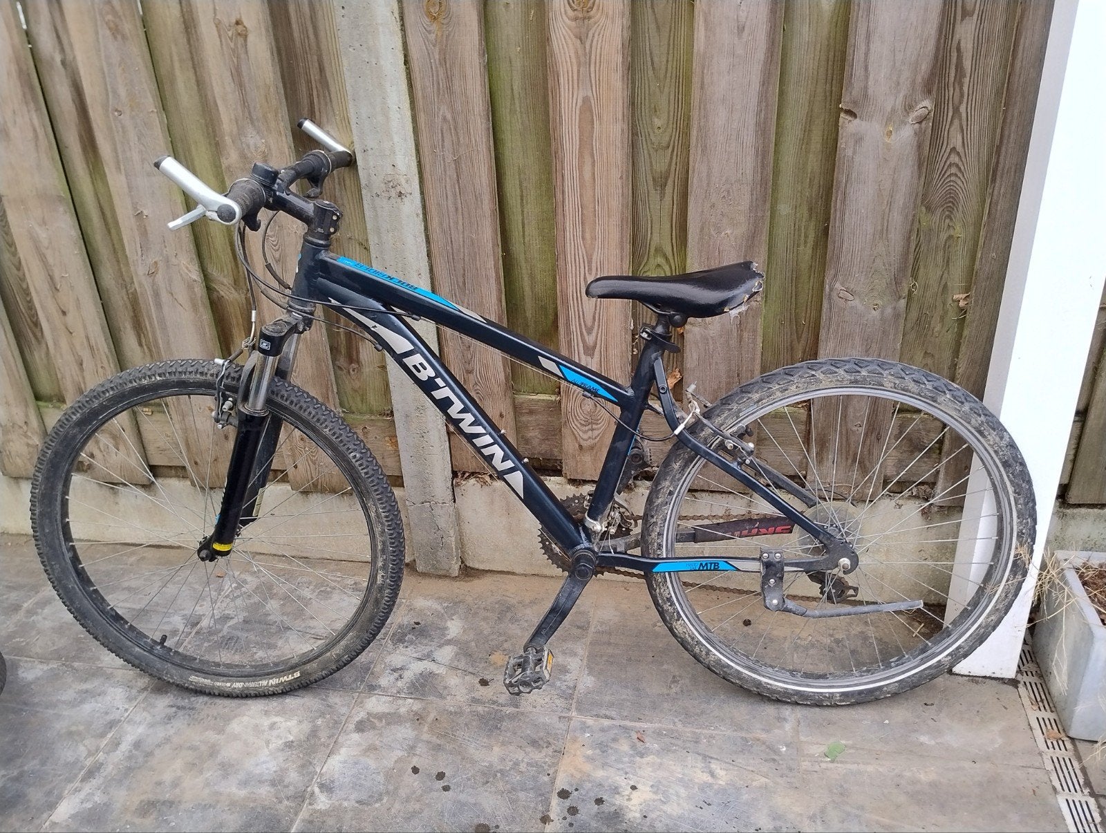 B'Twin Rockrider 340 Mountainbike - 21 versnellingen, Fietsen en Brommers, Fietsen | Mountainbikes en ATB, Gebruikt, Velgrem, Dames