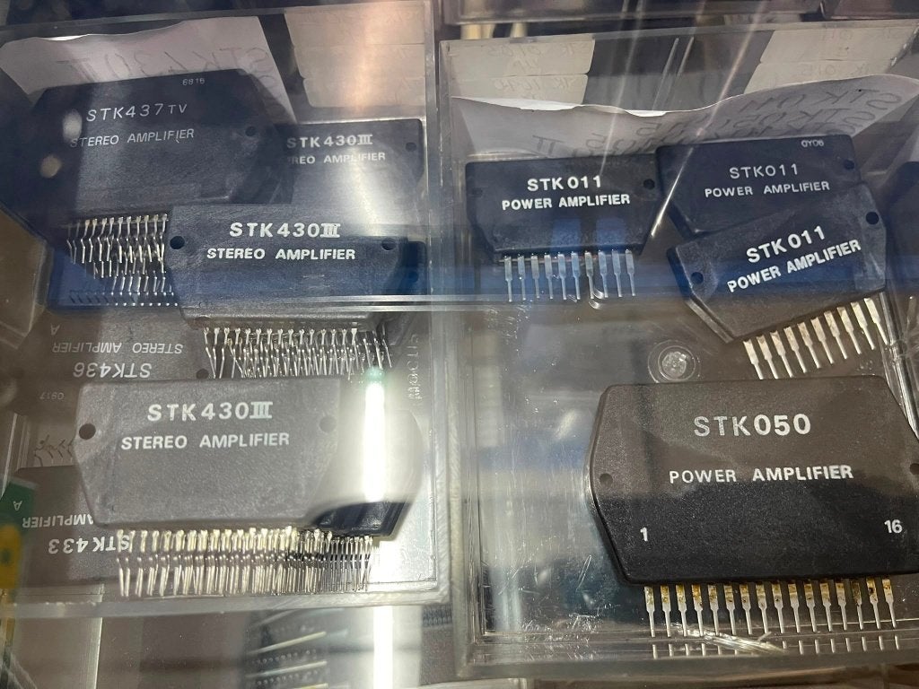 Sanyo IC , Mitsubishi IC , STK audio power IC, Ophalen of Verzenden, Nieuw