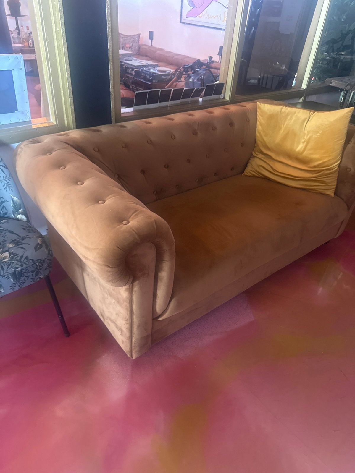 Stijlvolle tweepersoonsbank in velvet stof 300 euro, Ophalen, 150 tot 200 cm, Tweepersoons, 75 tot 100 cm