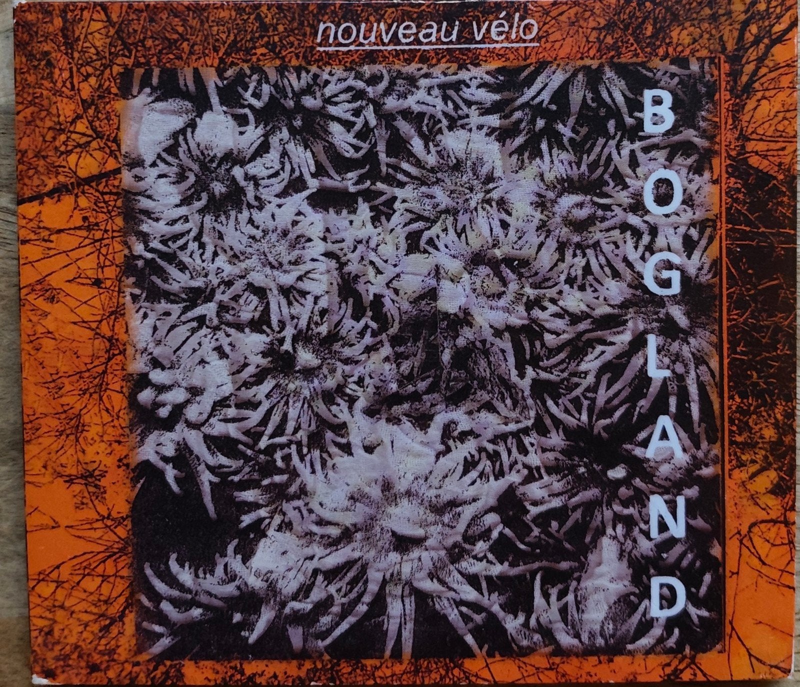 Nouveau Vélo - Bogland CD (Pop, Indie), Ophalen of Verzenden, Zo goed als nieuw, Indie, Inclusief doosje