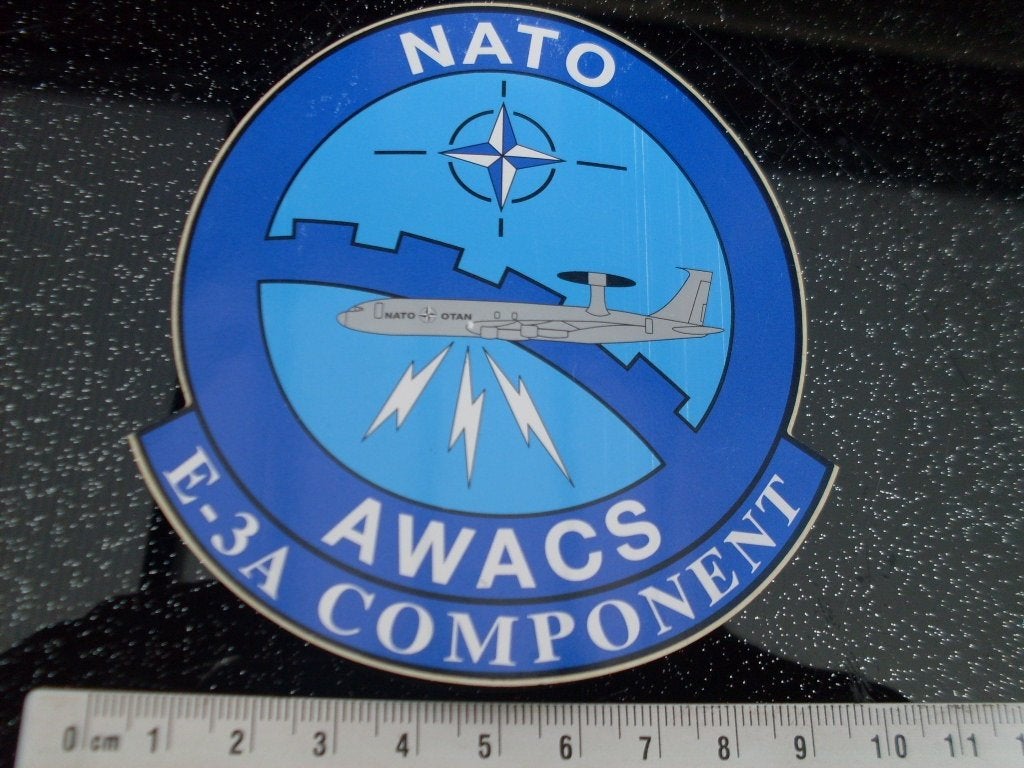 sticker nato awacs e-3a component nato otan embleem logo, Verzenden, Zo goed als nieuw, Bedrijf of Vereniging