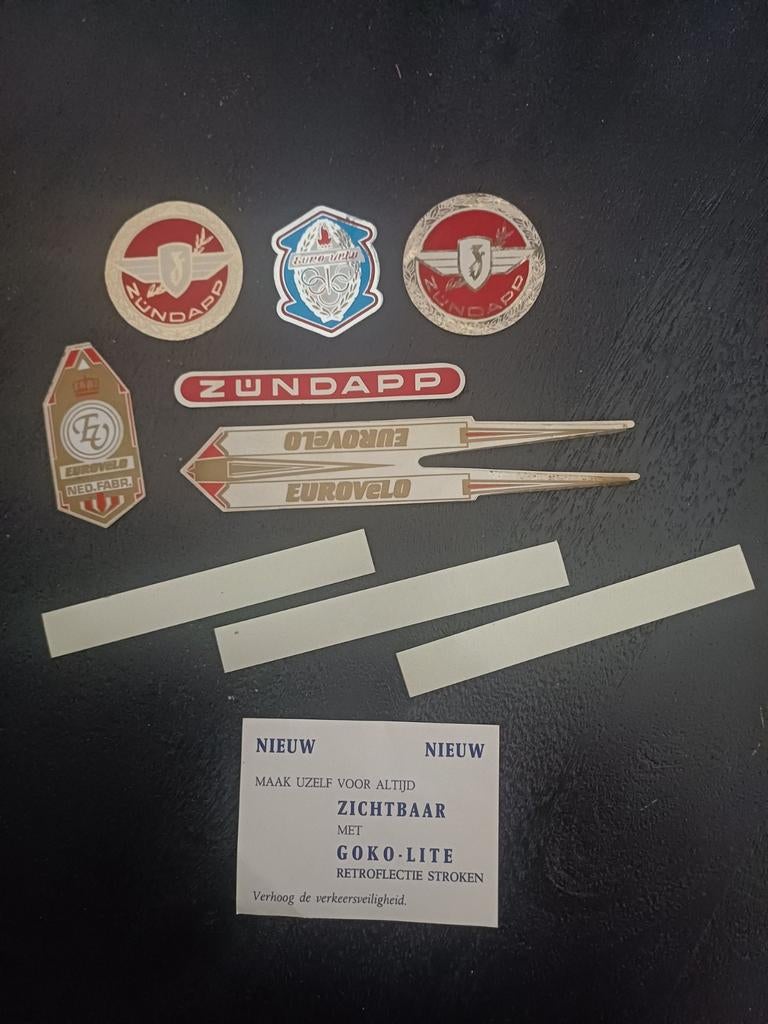 Zundapp en Eurovelo Stickers - Vintage Bromfiets Emblemen, Fietsen en Brommers, Brommers | Tuning en Styling, Gebruikt, Ophalen of Verzenden
