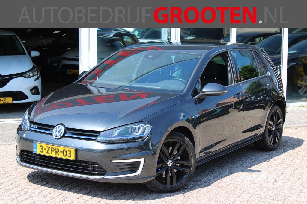 Volkswagen Golf 1.4 TSI GTE (bj 2015, automaat), Auto's, Volkswagen, Automatische klimaatregeling, Stof, Gebruikt, 4 cilinders