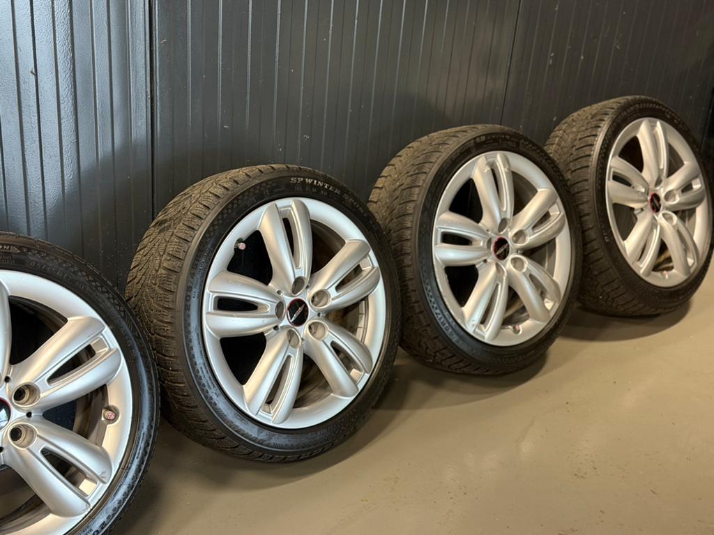 Originelen MINI JCW Winterset 17 inch Styling 501, Ophalen, 17 inch, Winterbanden, Banden en Velgen
