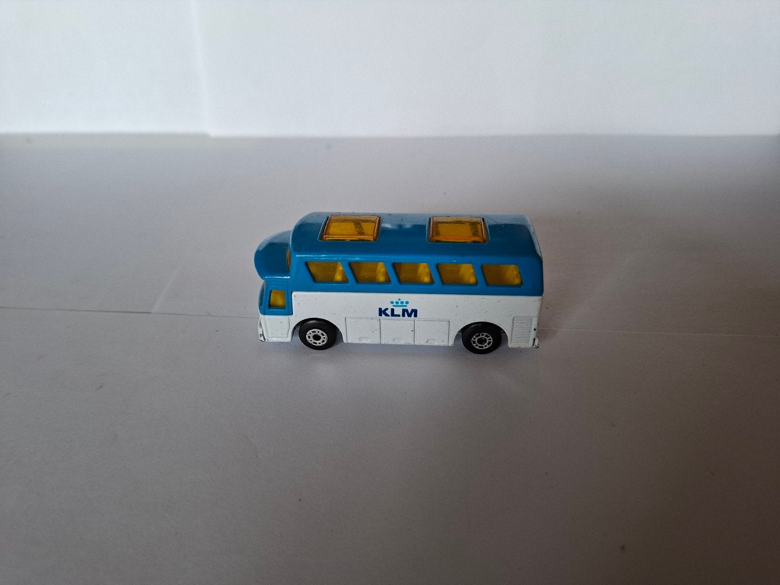 Matchbox Airport Coach KLM 1977 cast # 67, Ophalen of Verzenden, Gebruikt, Auto