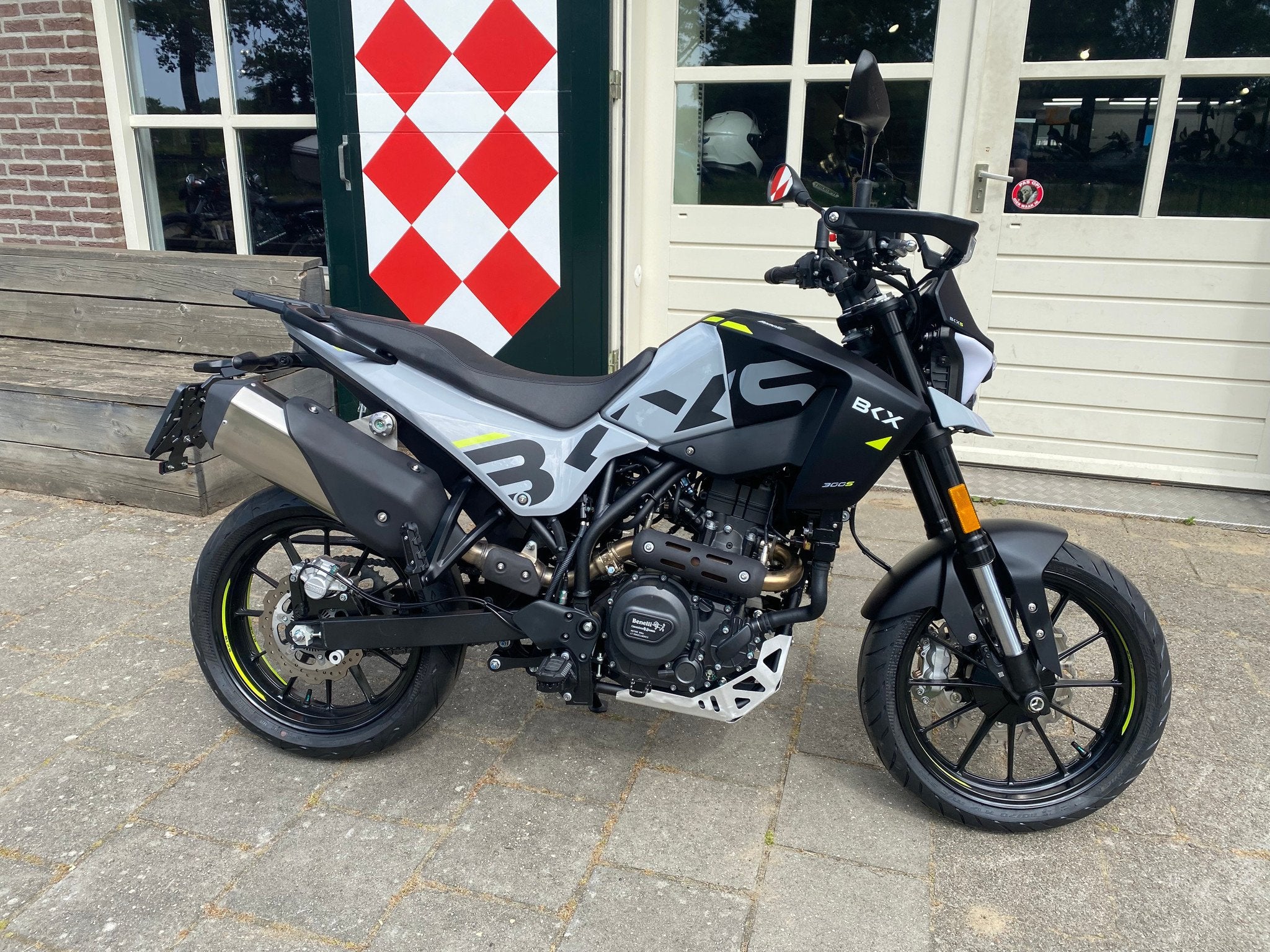 Benelli BKX 300 S ABS A2 (bj 2026), Motoren, Motoren | Benelli, Bedrijf, SuperMoto