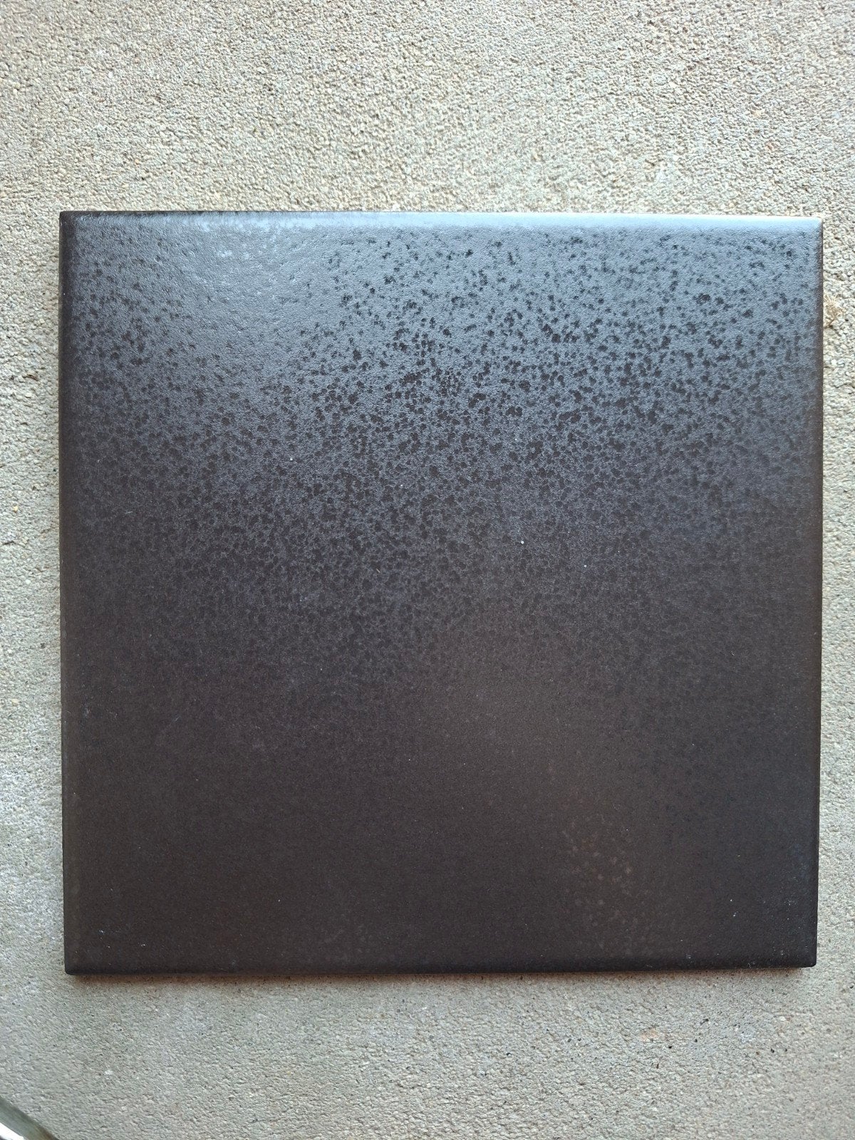 Zwart gemaleerde Keramische Tegel Sphinx 15x15  89 stuk, Ophalen, Keramiek, Nieuw, Minder dan 20 cm