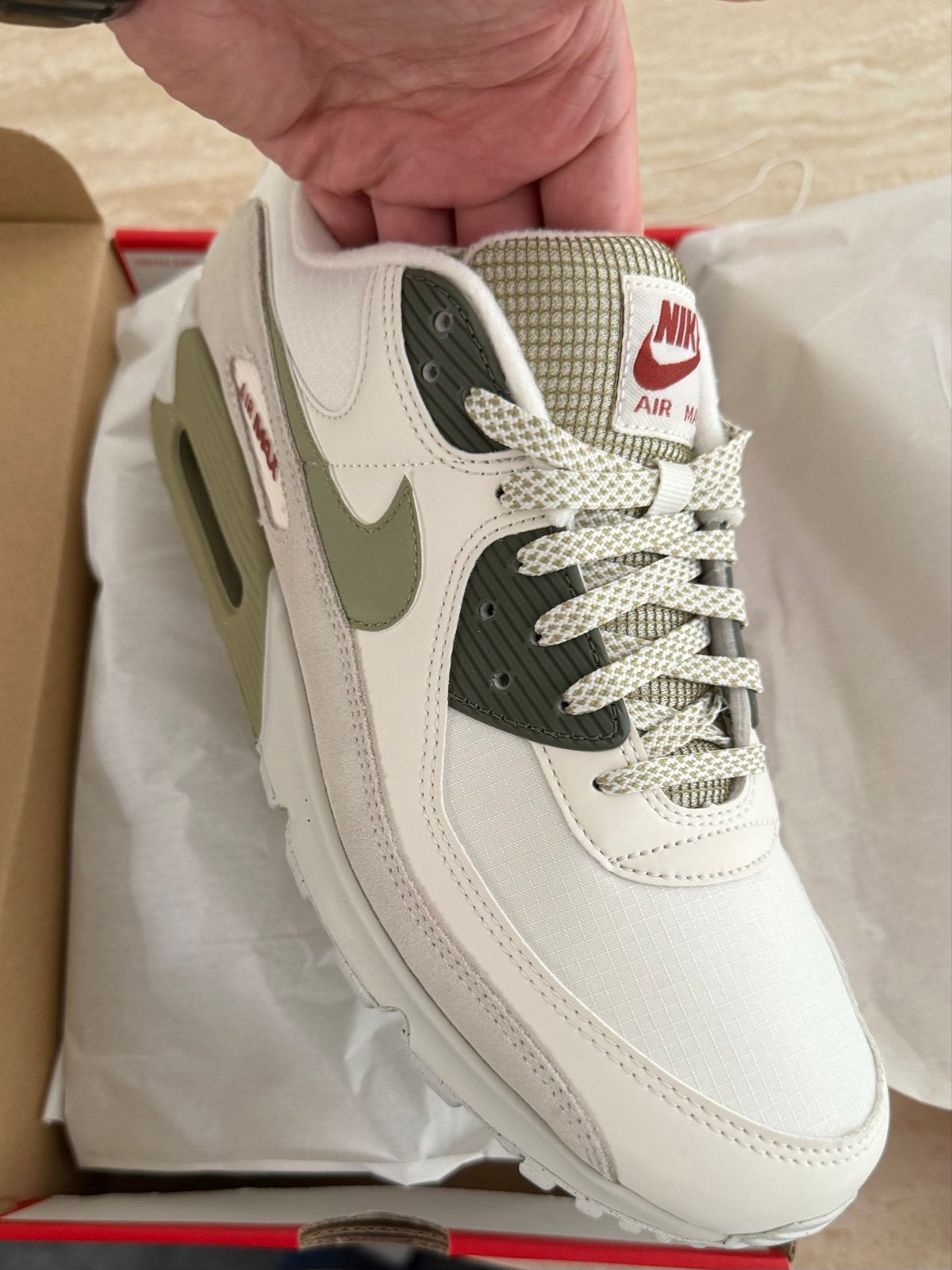 Nike Air Max 90 Phantom/Neutral Olive - Nieuw in doos, Overige kleuren, Nieuw, Ophalen of Verzenden, Sneakers of Gympen