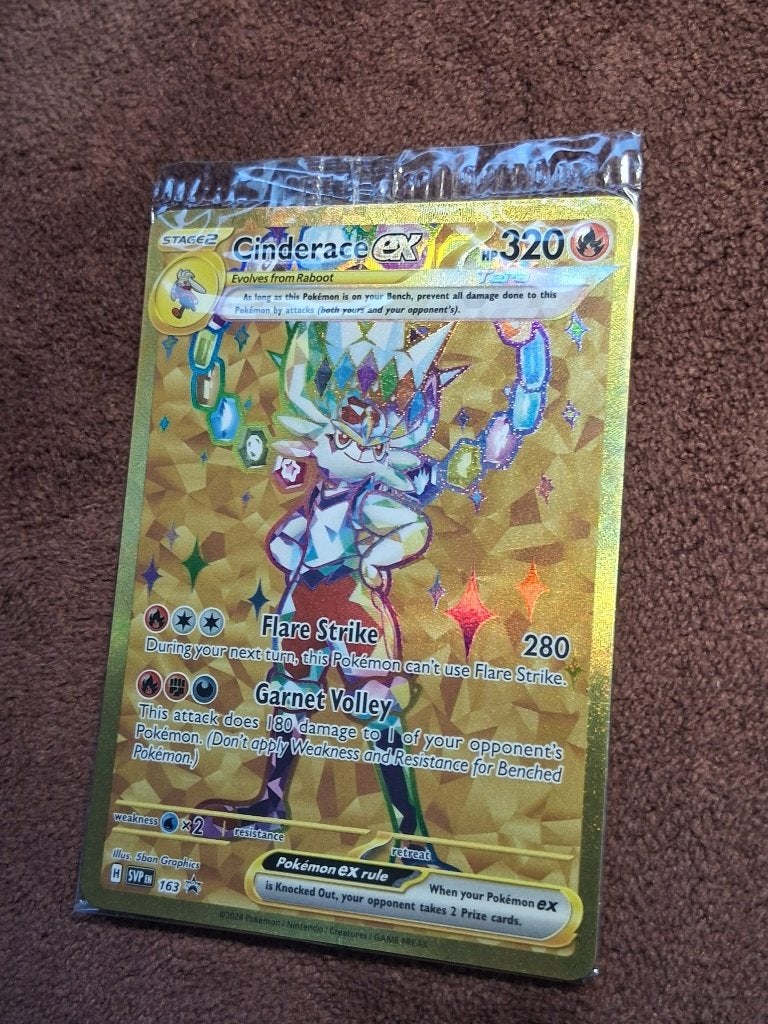 Pokemon kaart Cinderace ex SVP 163 Gold Hyper Rare Promo, Ophalen of Verzenden, Zo goed als nieuw, Losse kaart, Foil