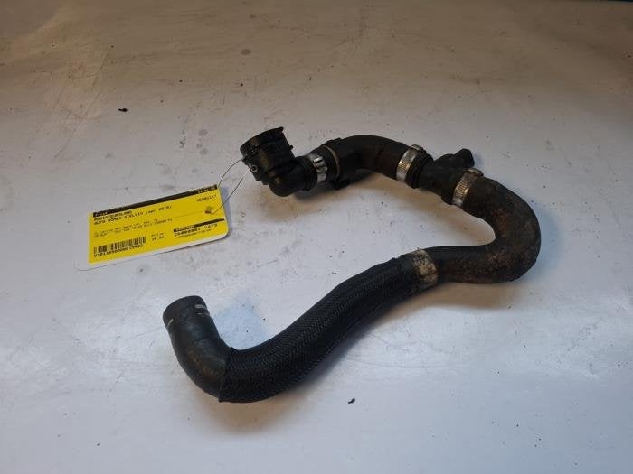 Radiateurslang van een Alfa Romeo Stelvio, Gebruikt, -, Verzenden, -