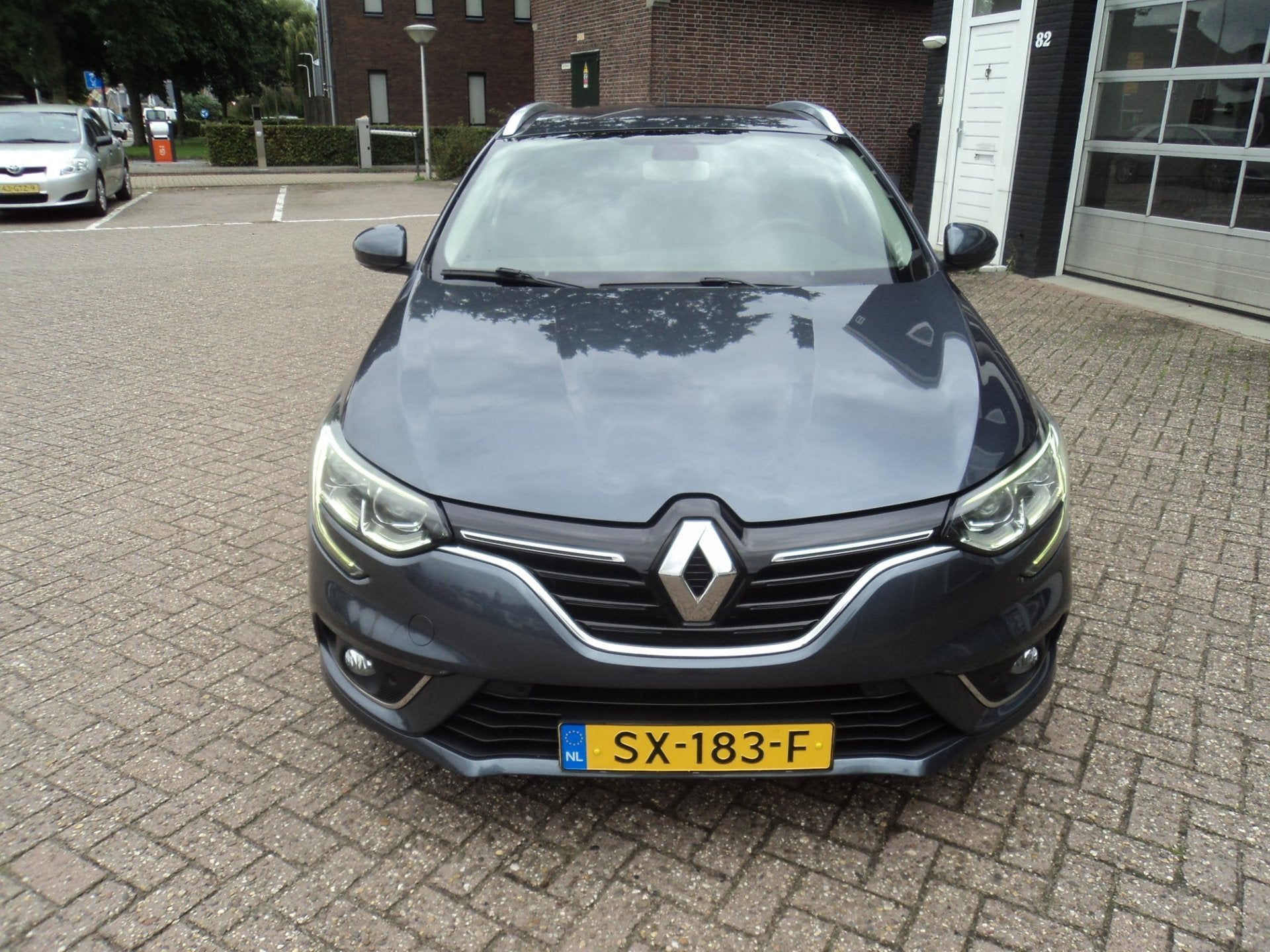 Foto 2 van Renault Mégane Estate 1.3 TCe Zen Cruise Control Navigatie