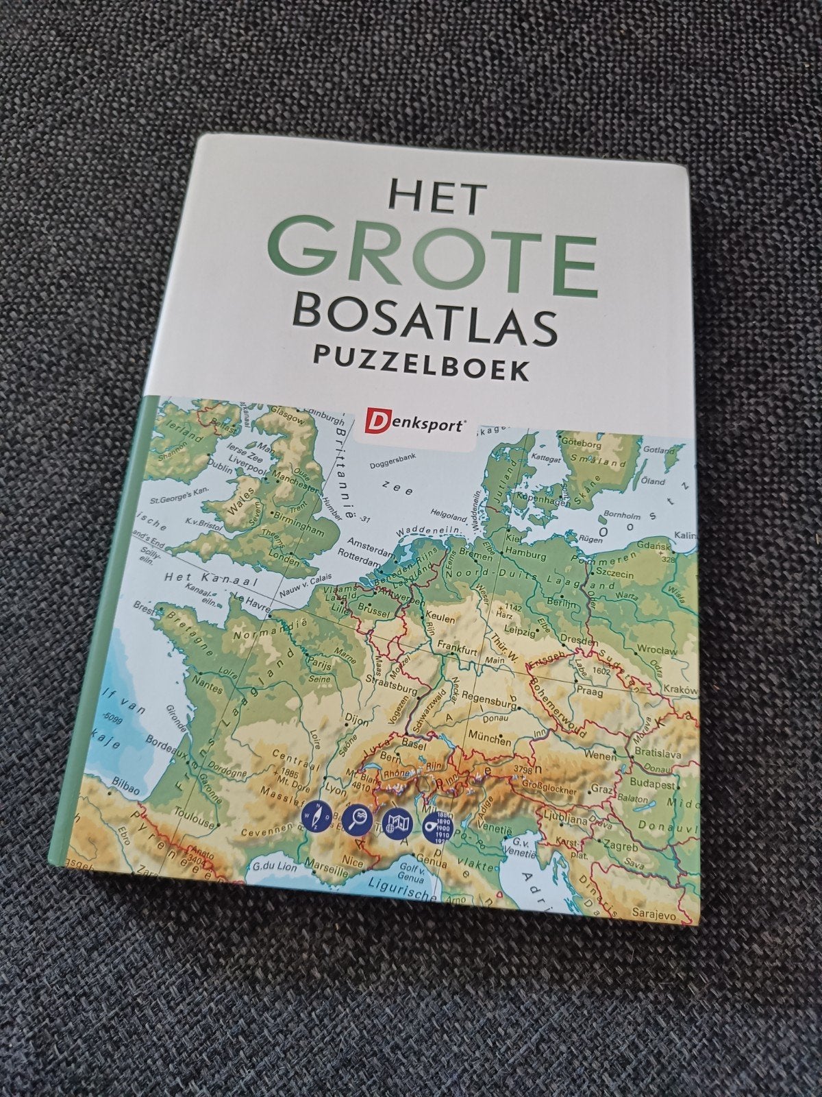 Het Grote Bosatlas Puzzelboek - Zo goed als nieuw, Ophalen of Verzenden, Zo goed als nieuw, Puzzelboek