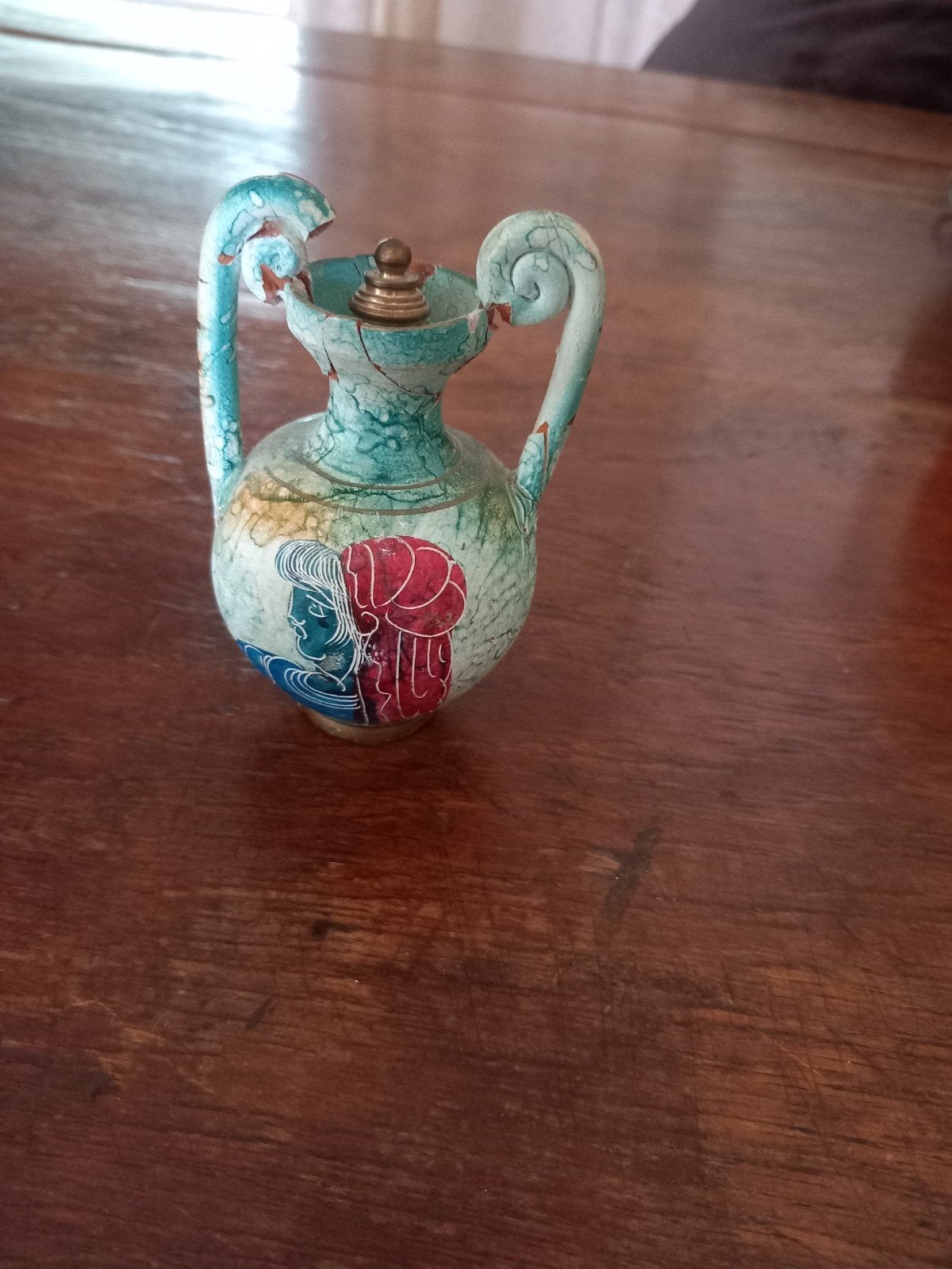 Decoratieve miniatuur amfora met oosterse motieven, Ophalen of Verzenden