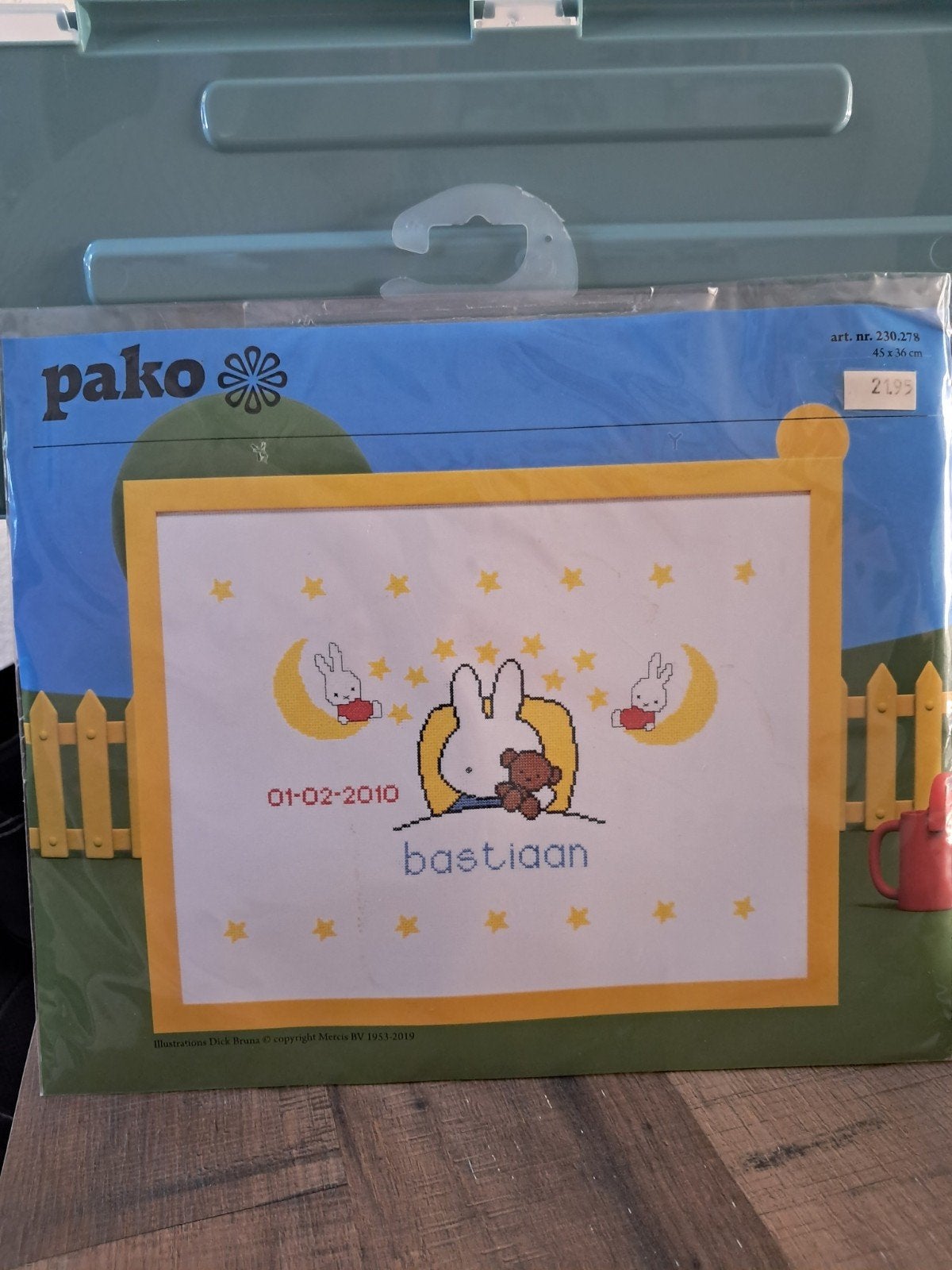 Nijntje borduurpakket geboorte - Pako, Ophalen of Verzenden, Nieuw, Handborduren, Borduurpakket