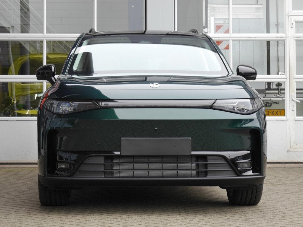 Leapmotor C10 Design REEV 28.4 kWh | Demo | Gecombineerde ac, Automaat, Achterwielaandrijving, 4 cilinders, Automatische klimaatregeling