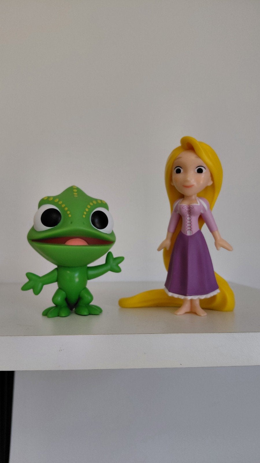 Rapunzel Disney speelfiguren, Ophalen of Verzenden, Zo goed als nieuw, Beeldje of Figuurtje