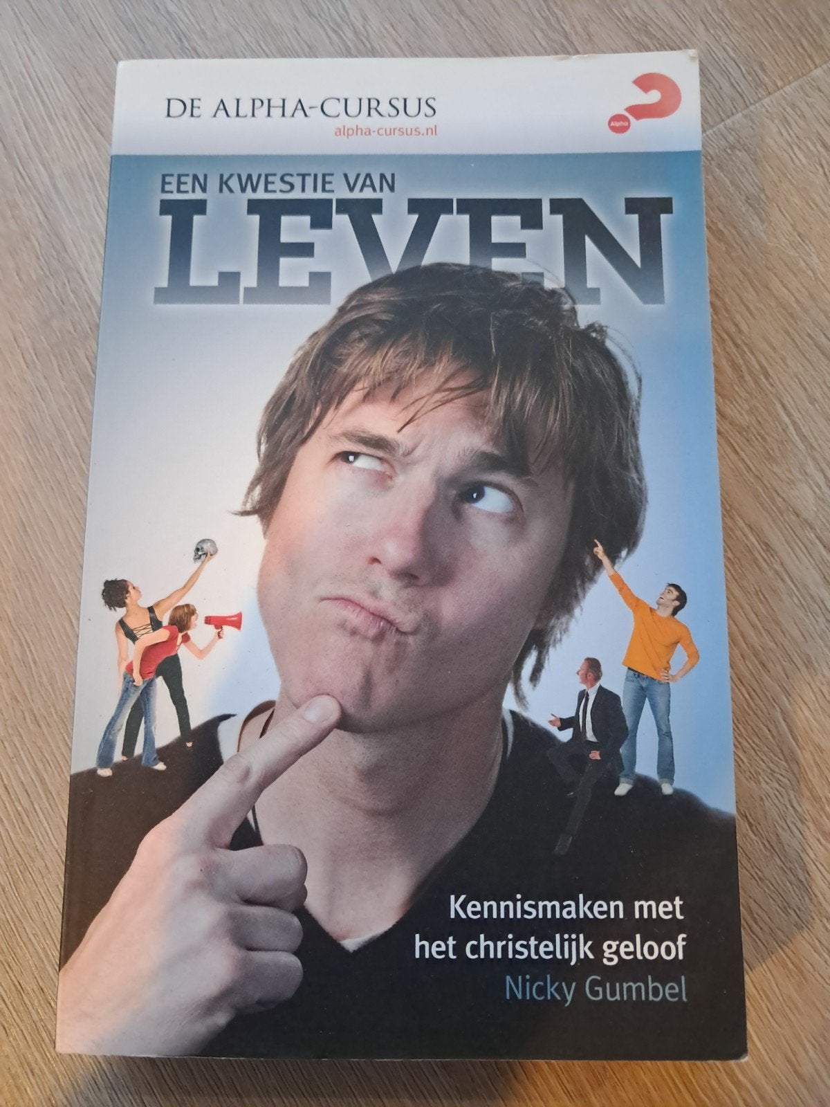 B: Nicky Gumbel - Een kwestie van leven, Boeken, Christendom | Protestants, Ophalen of Verzenden, Zo goed als nieuw, Nicky Gumbel