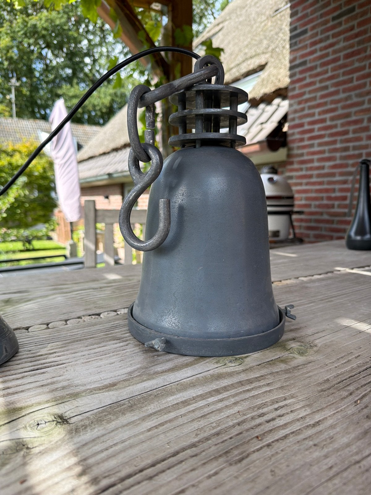 Vintage industriële hanglamp - Gietijzer, Antiek en Kunst, Antiek | Lampen, Ophalen of Verzenden