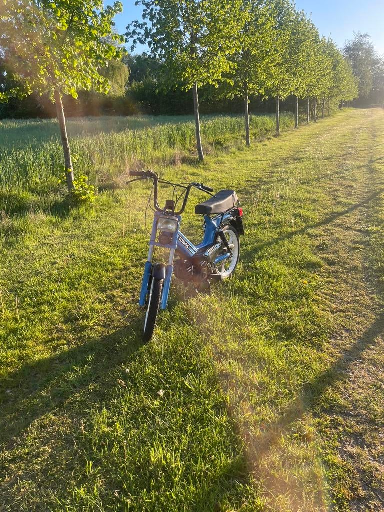 Tomos a35 nieuw staat, Fietsen en Brommers, Ophalen, 49 cc, Zo goed als nieuw, 2 versnellingen
