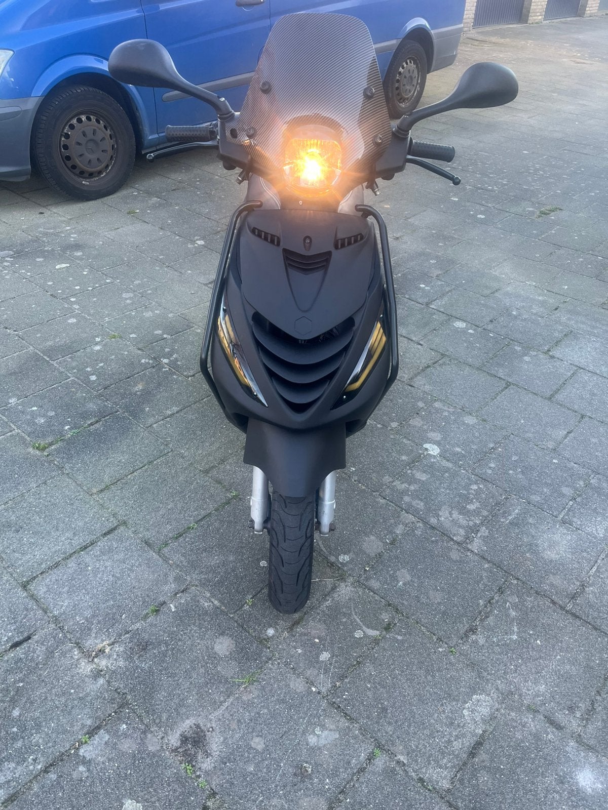 Piaggio zip 4takt brom 80cc, Ophalen, Maximaal 45 km/u, Zip, Zo goed als nieuw